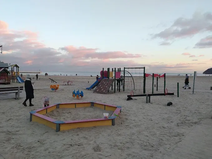 Plac zabaw na Plaży Śródmieście - Gdynia